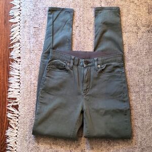 Uniqlo army green skinny pants. Size 26-27